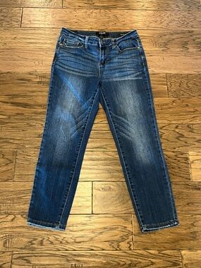 Judy Blue Relaxed Fit Straight Leg Mid Rise Size 29